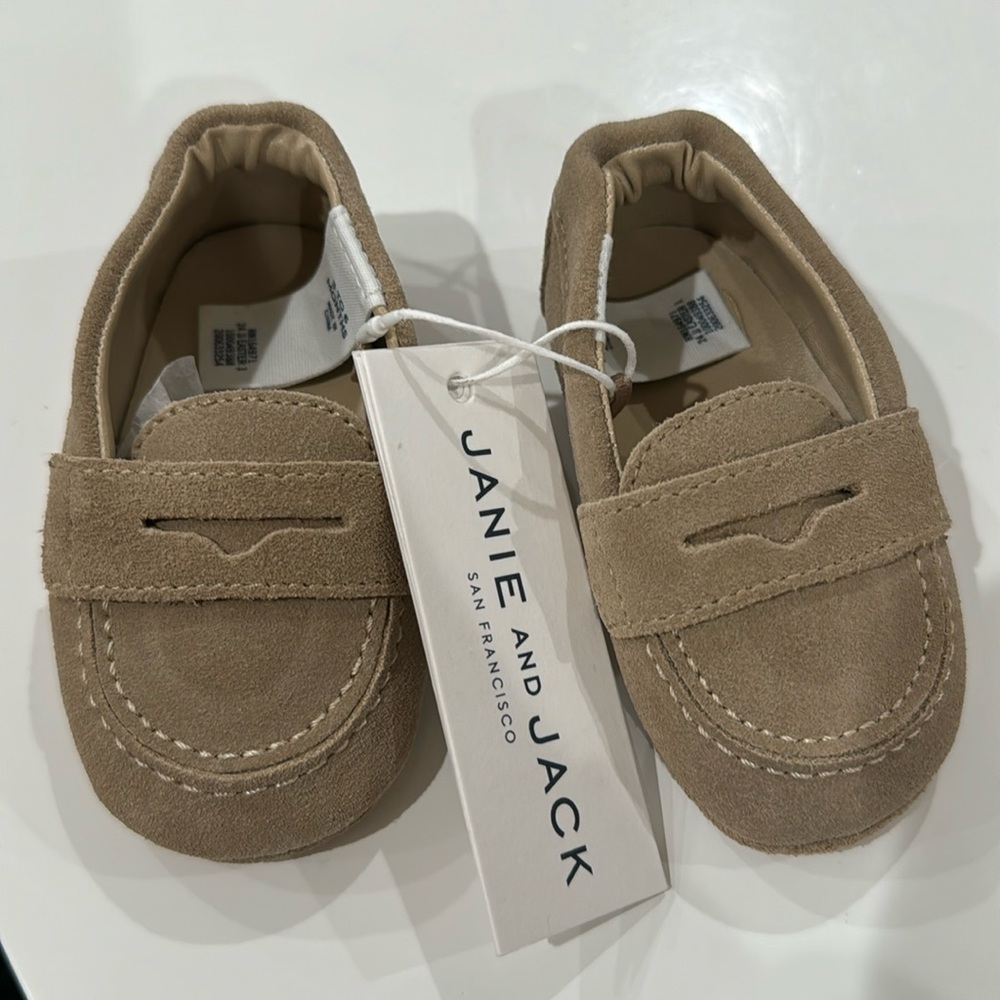 NWT Janie and Jack loafers